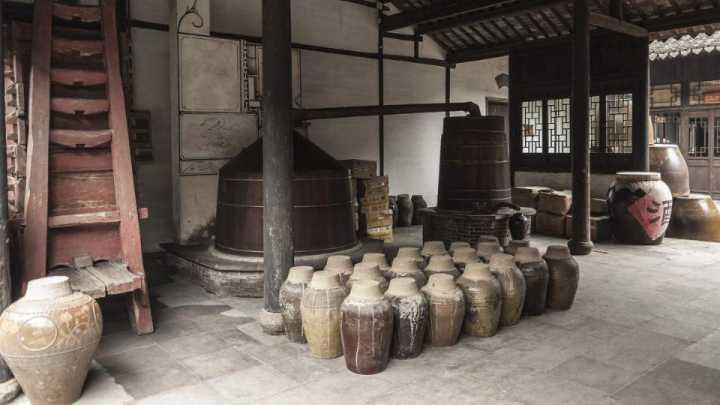 為什么很多農村私人釀酒廠面臨關閉?專家給出明確解釋